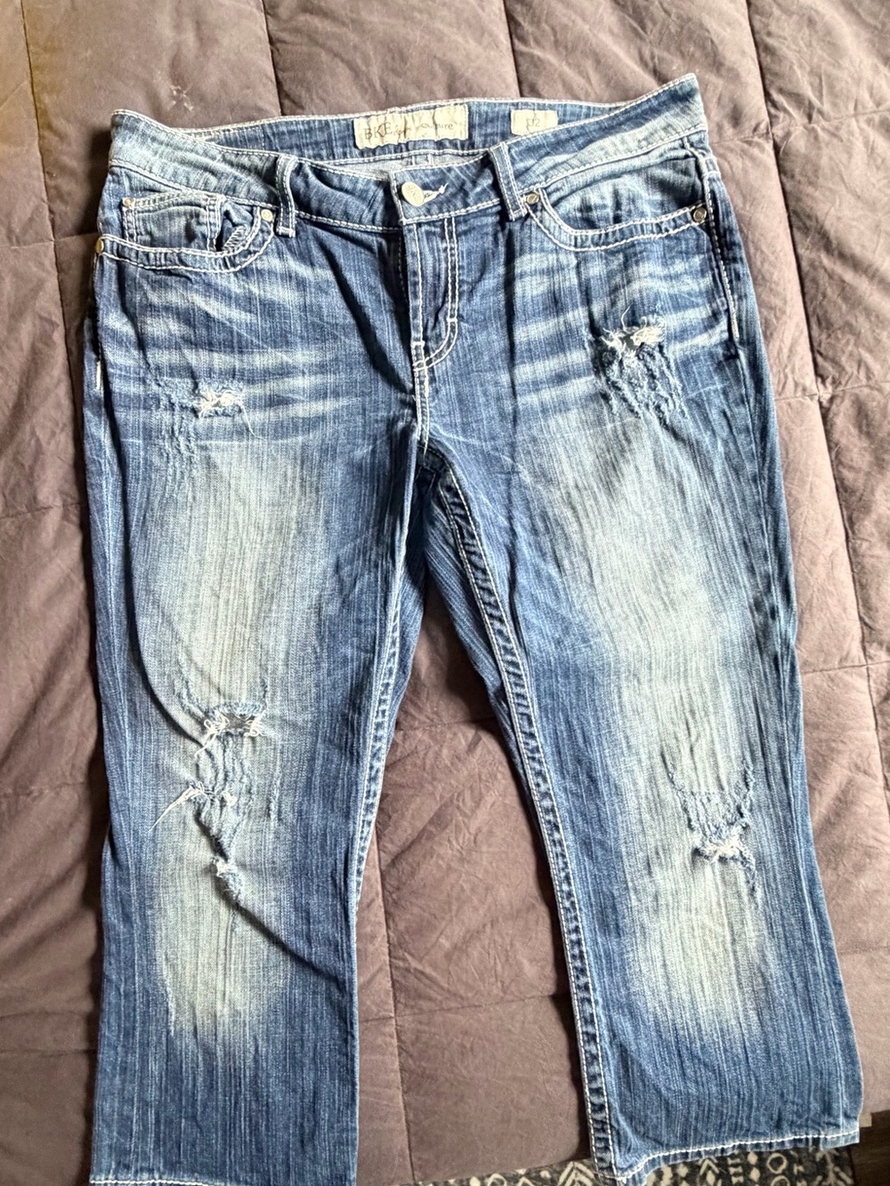 BKE Culture Women's Faded Blue Distressed Cropped Jeans